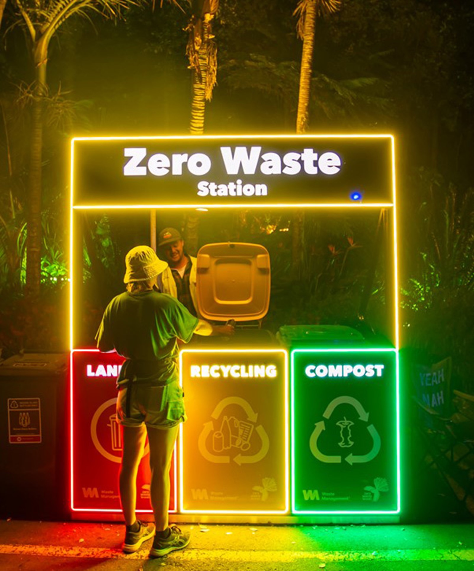 Volunteer at Zero Waste station. 