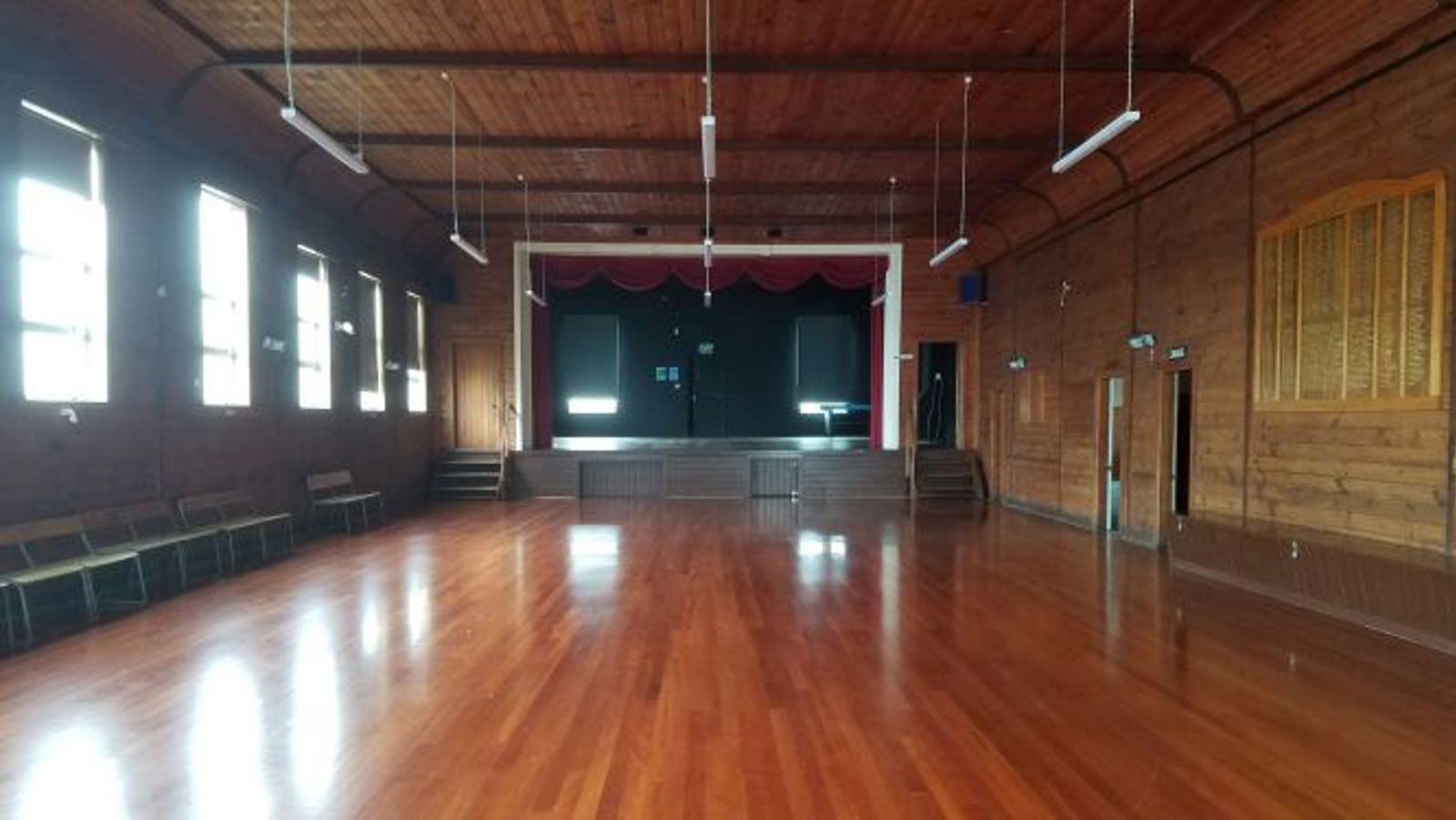 Hempton Okato Inside